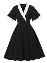 1950s Vintage Black & White Lapel Short Sleeve Swing Dress