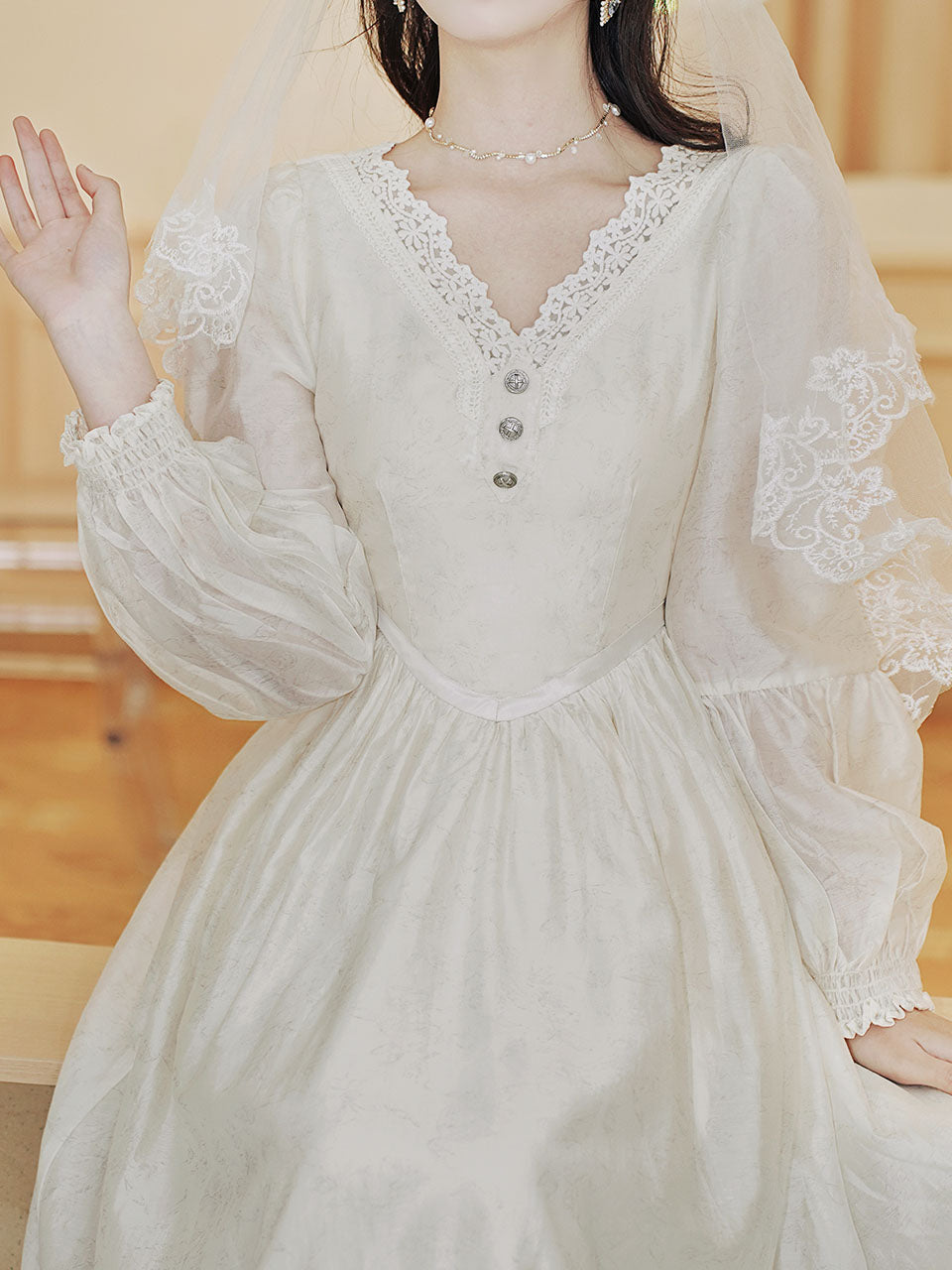 White V Neck Lace Long Sleeve Wedding Dress