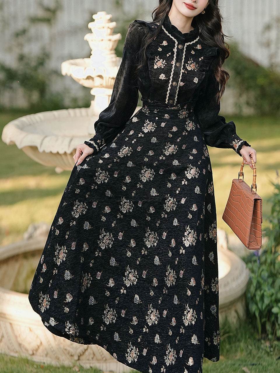 1950S Vintage Black Embroidered Puffed Sleeve Shirt And Swing Skirt Set