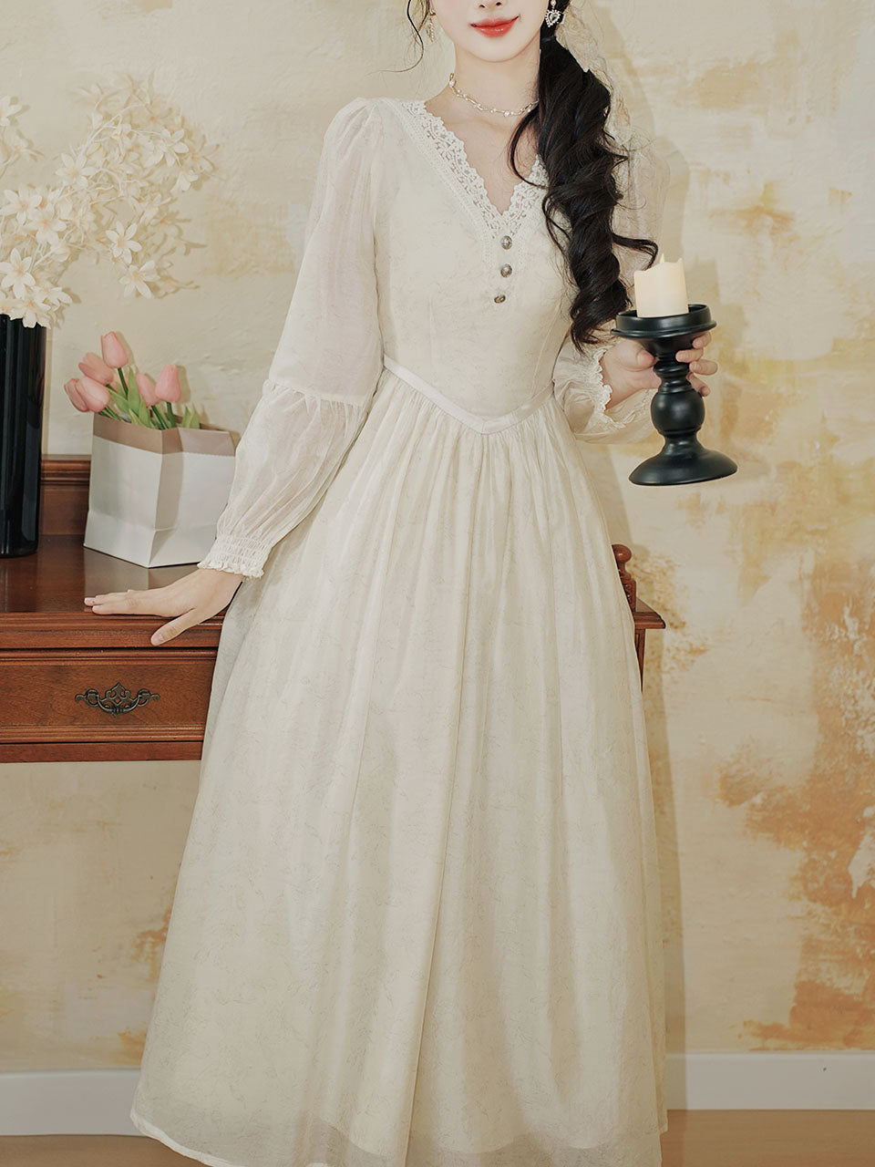White V Neck Lace Long Sleeve Wedding Dress