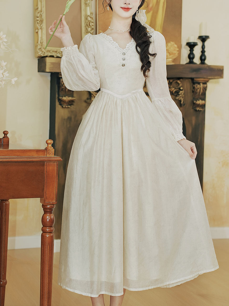 White V Neck Lace Long Sleeve Wedding Dress