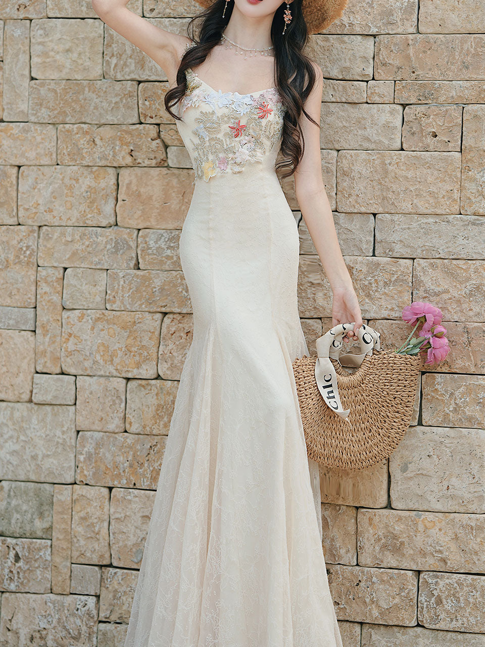 Vintage White Lace Spaghetti Strap Maxi Fish Tail Dress