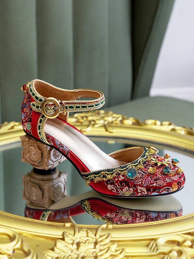 Luxurious Rhinestone Embroidery Floral Block Heel Ankle Strap Vintage Shoes