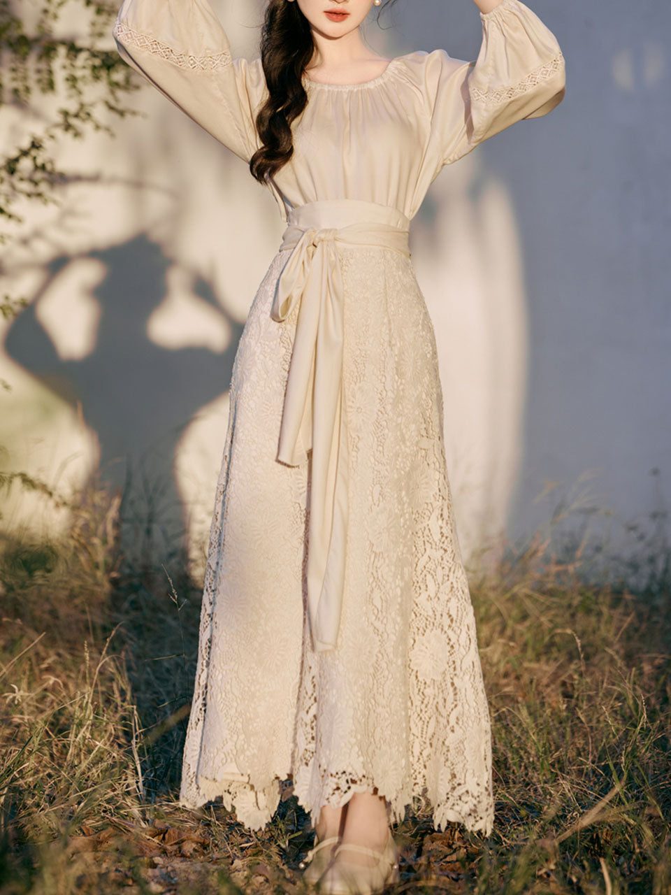 1950S Vintage White Shirt and White Lace Fishtail Skirt Vintage Wedding Dress Outfits