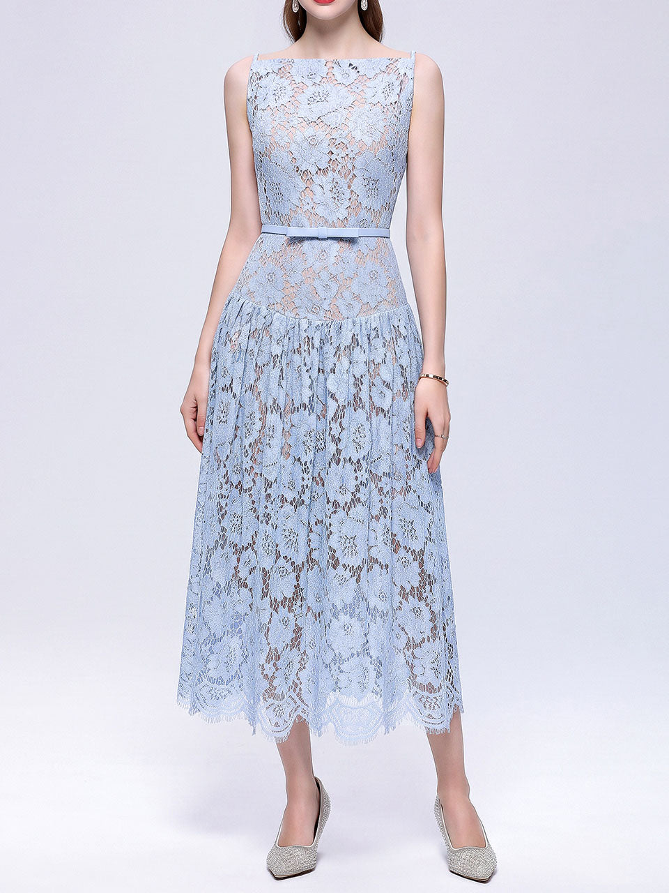 White Floral Sleeveless Boat Neck A-Line Wedding Lace Dress