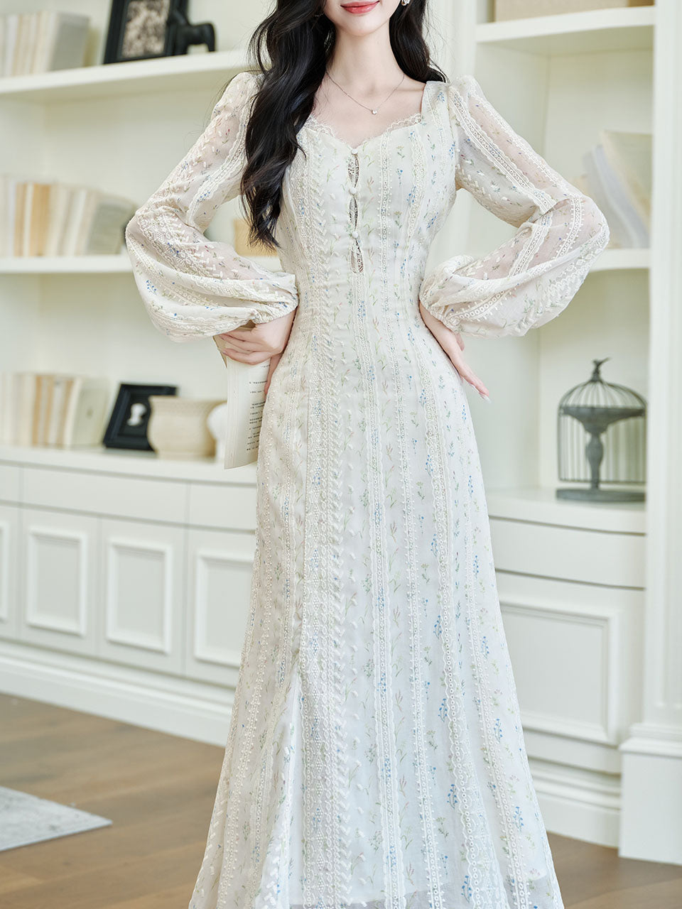 White Printed V-Neck Lace Lantern Sleeve Mermaid Dress