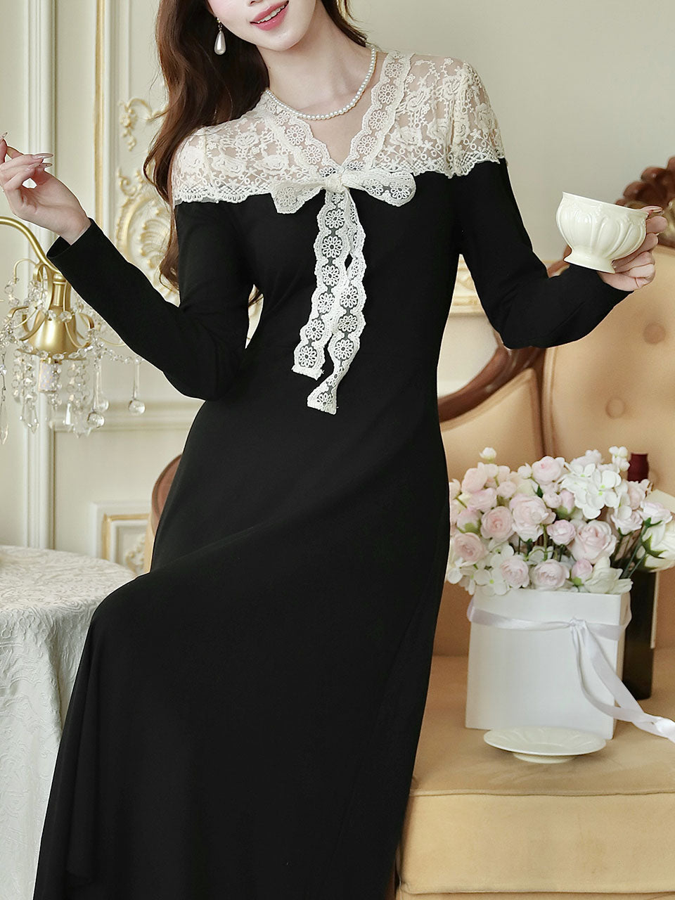 Classic White Lace Audrey Hepburn Style Black Dress