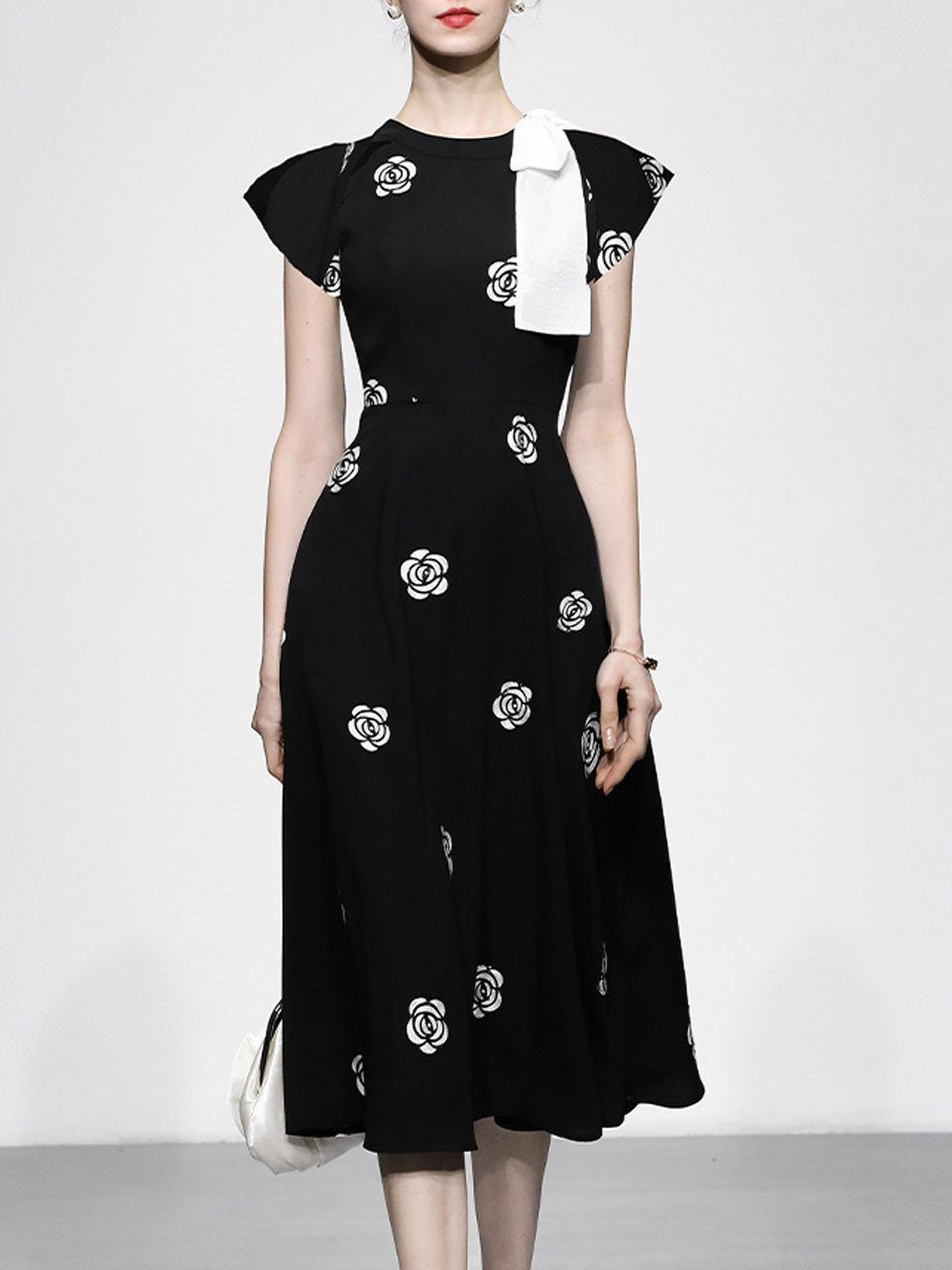 Black Bow Collar Embroidered Rose 1950S Vintage Dress