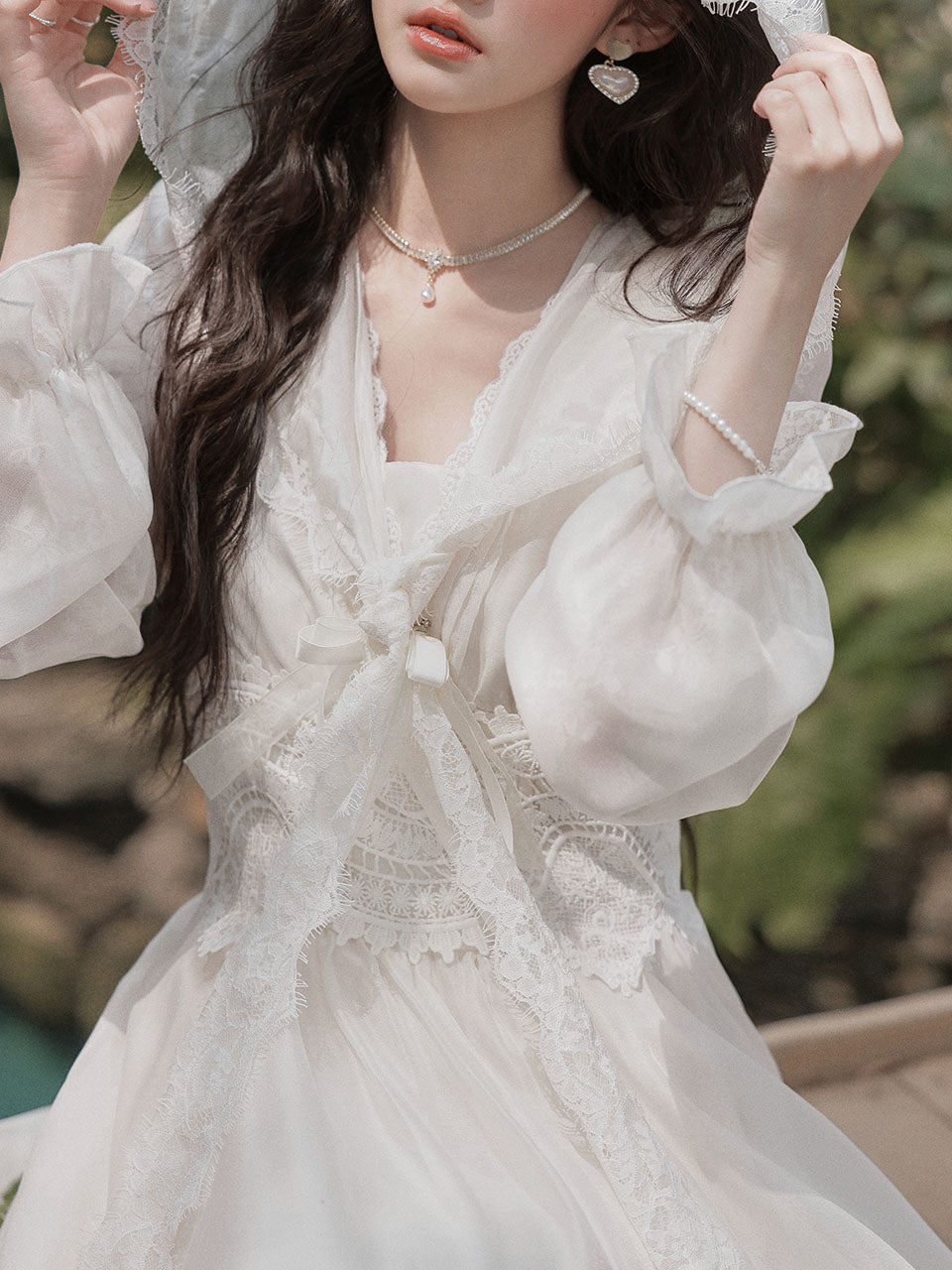 White Lace V-Neck Hooded Boho Bridal Gown Wedding Vintage Dress