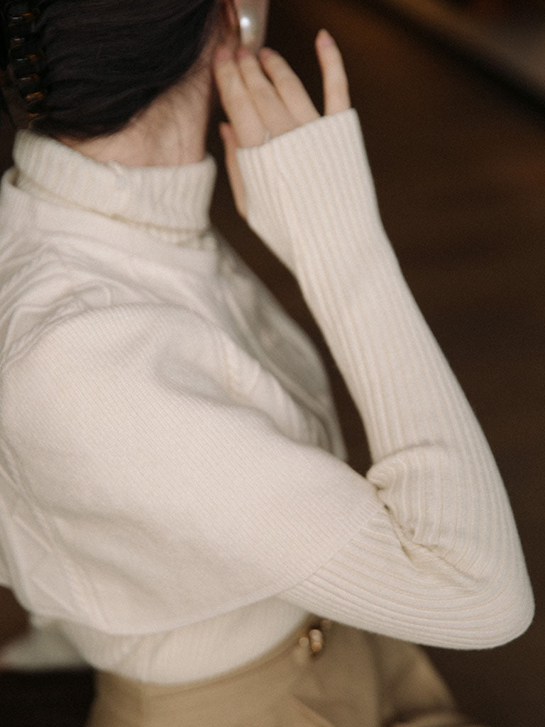 3PS White Knitted Sweater And Cape