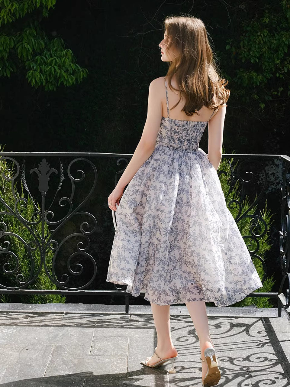 Blue Luxury Spaghetti Strap High Waist Swing Party Dress