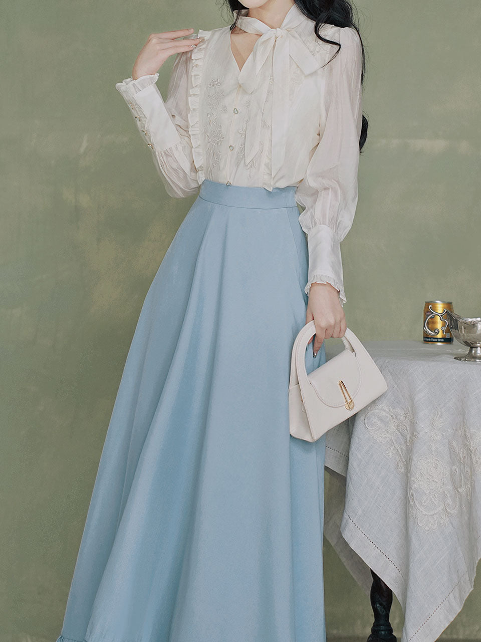 1950S Vintage Embroidered  White Shirt And Blue Swing Skirt Set