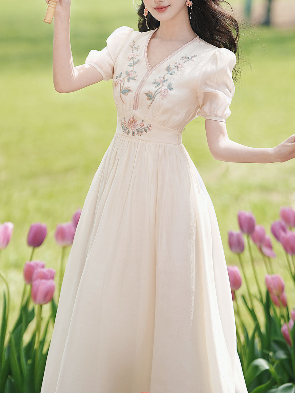 White V Neck Short Embroidered Puff Sleeve 1950S Vintage Dress