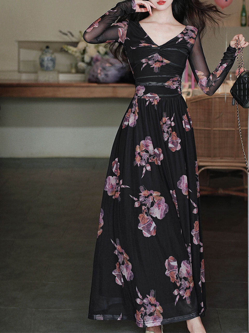 Black V-neck Floral Print Long Sleeve Maxi Dress