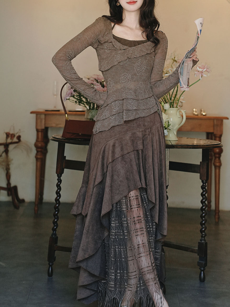 1950S Vintage Brown Rose Top and Irregular lace Swing Skirt Set