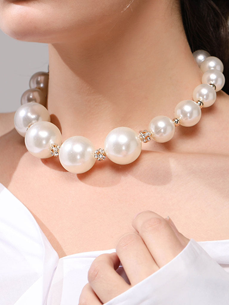1950S Plastic Pearl And Diamond Vintage Necklace