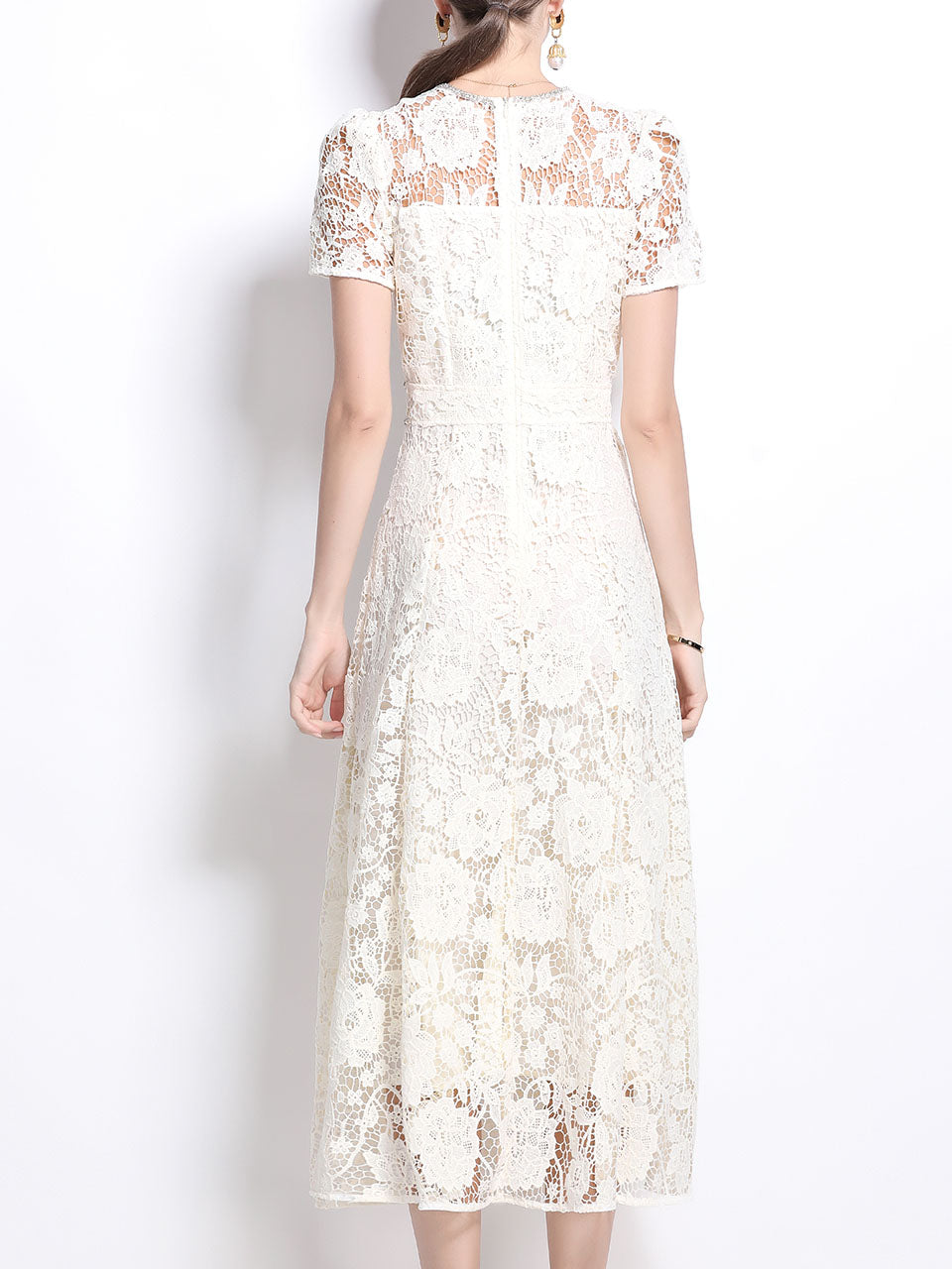 White Bowknot Neck Short Sleeve Vintage Lace Dress