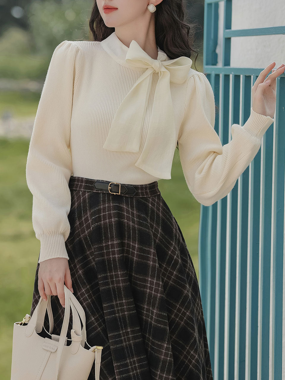 2PS White Bow Knitted Sweater Top
