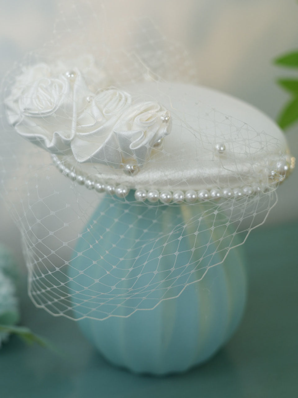 White Retro Handmade Flowers Satin Birdcage Veil Wedding Hat