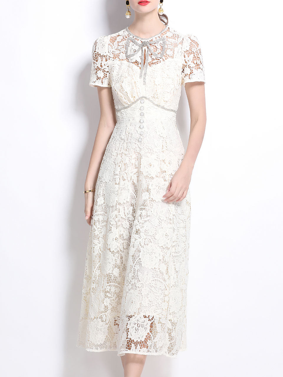 White Bowknot Neck Short Sleeve Vintage Lace Dress