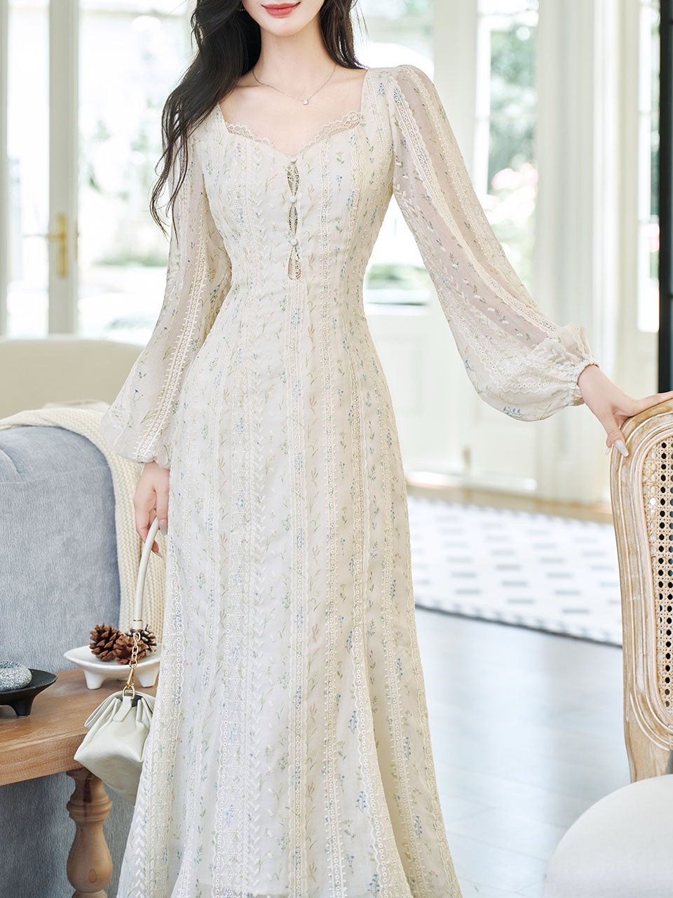 White Printed V-Neck Lace Lantern Sleeve Mermaid Dress