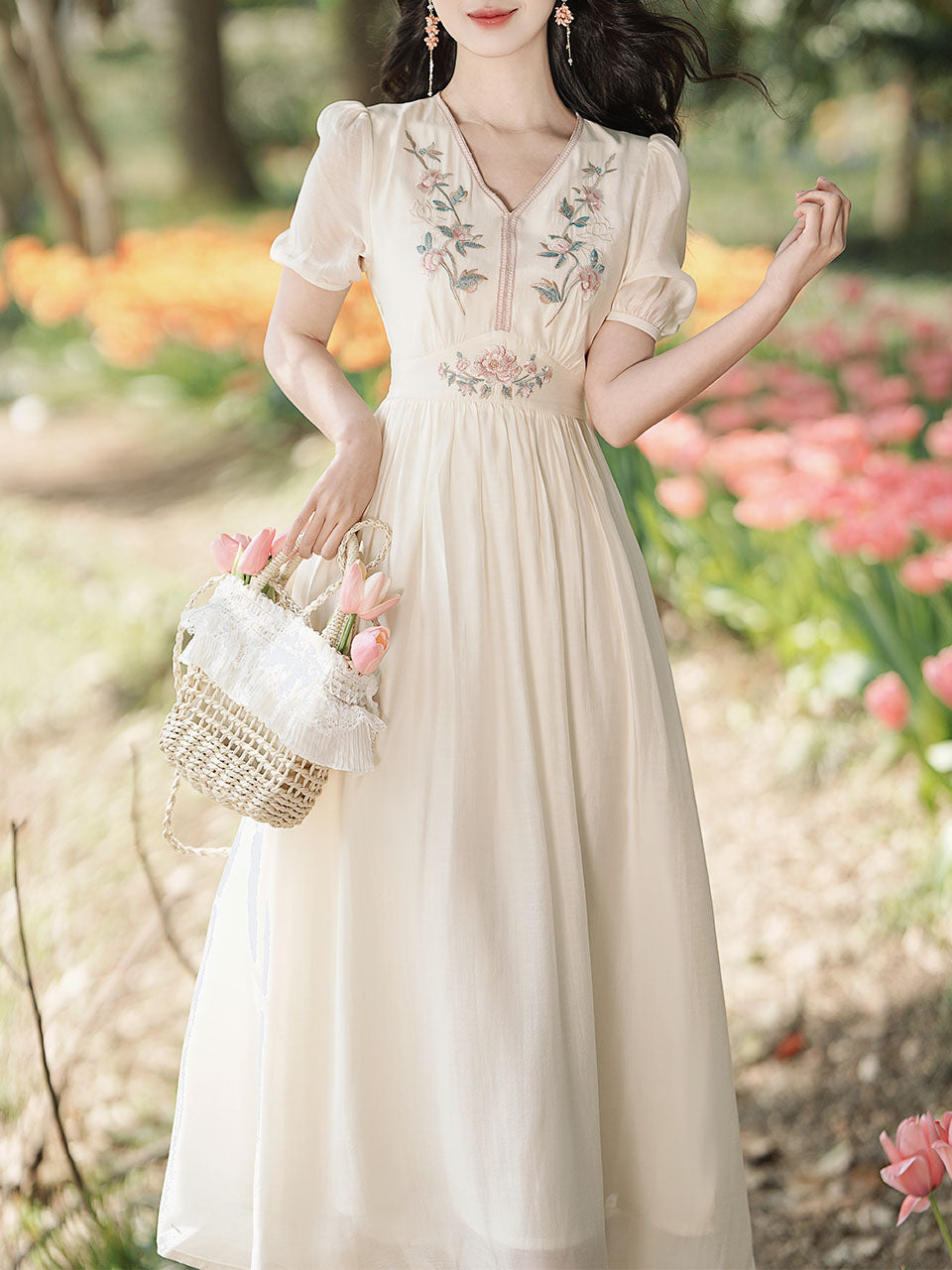 White V Neck Short Embroidered Puff Sleeve 1950S Vintage Dress