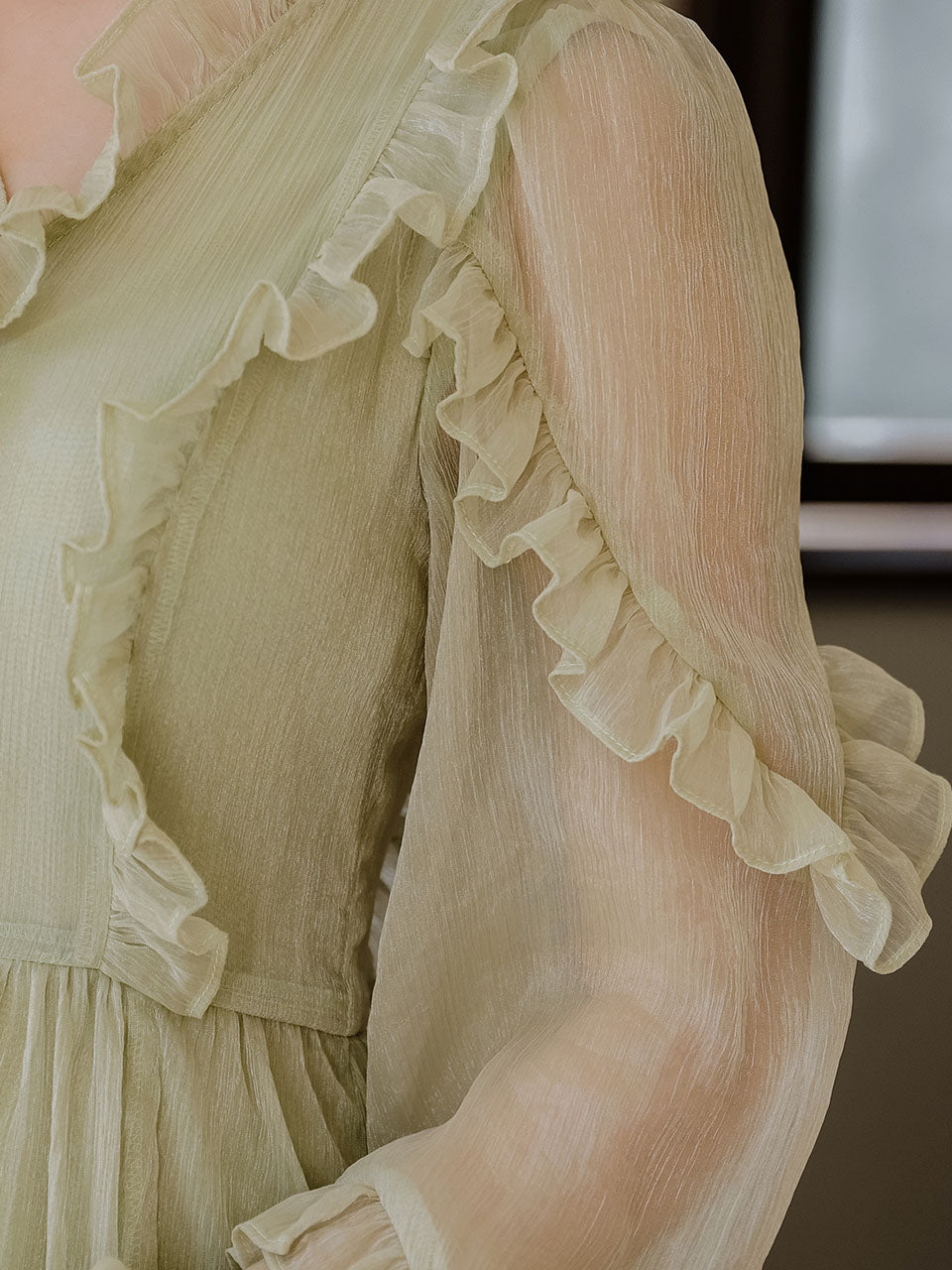 Mint Green Ruffled V-neck Flowing Long-sleeved Romantic Retro Tea Dress