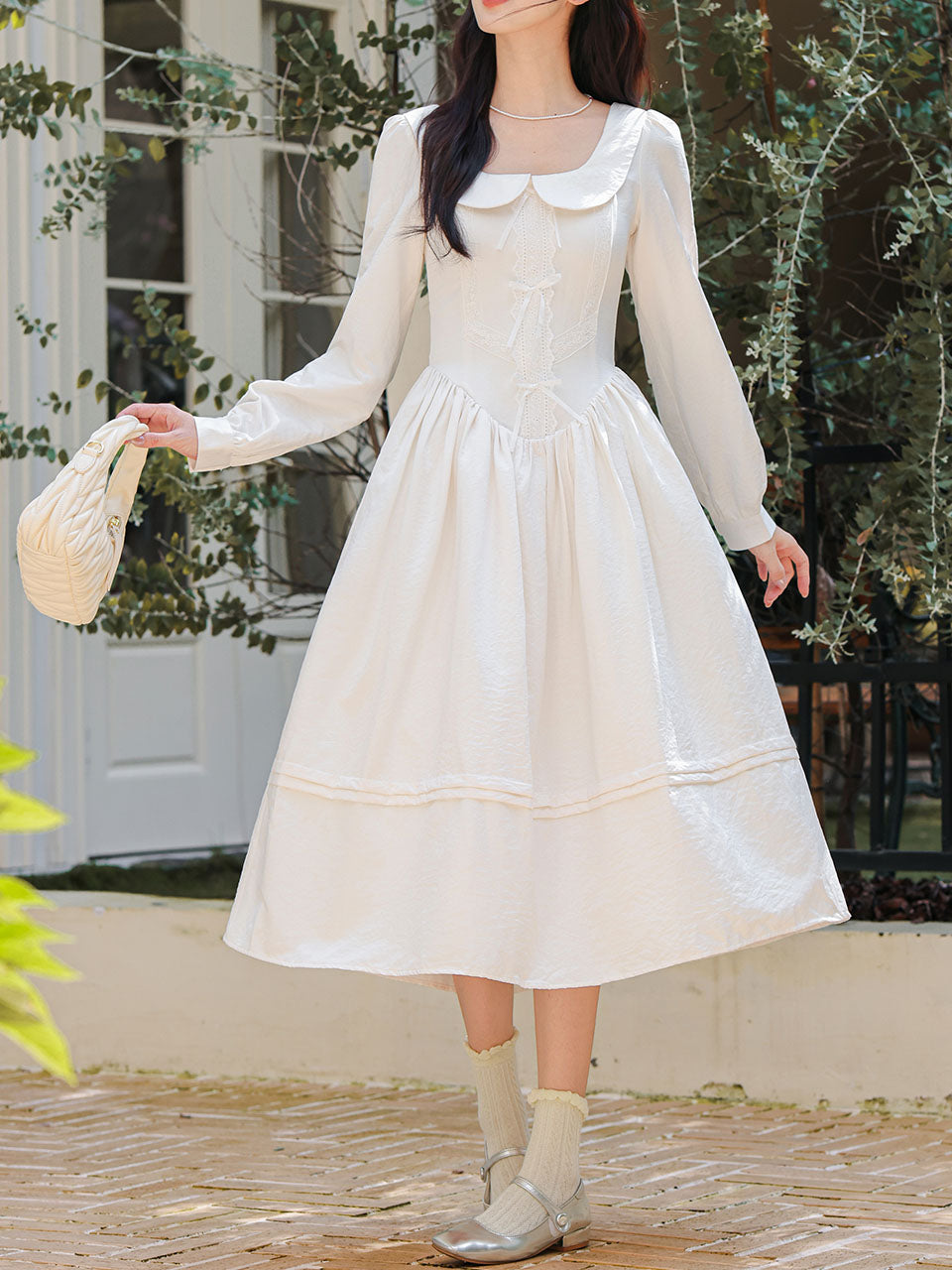 Vintage White Peter Pan Collar Long Sleeve Swing Dress