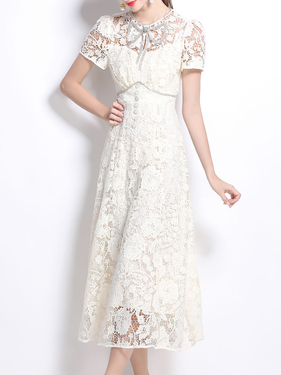 White Bowknot Neck Short Sleeve Vintage Lace Dress