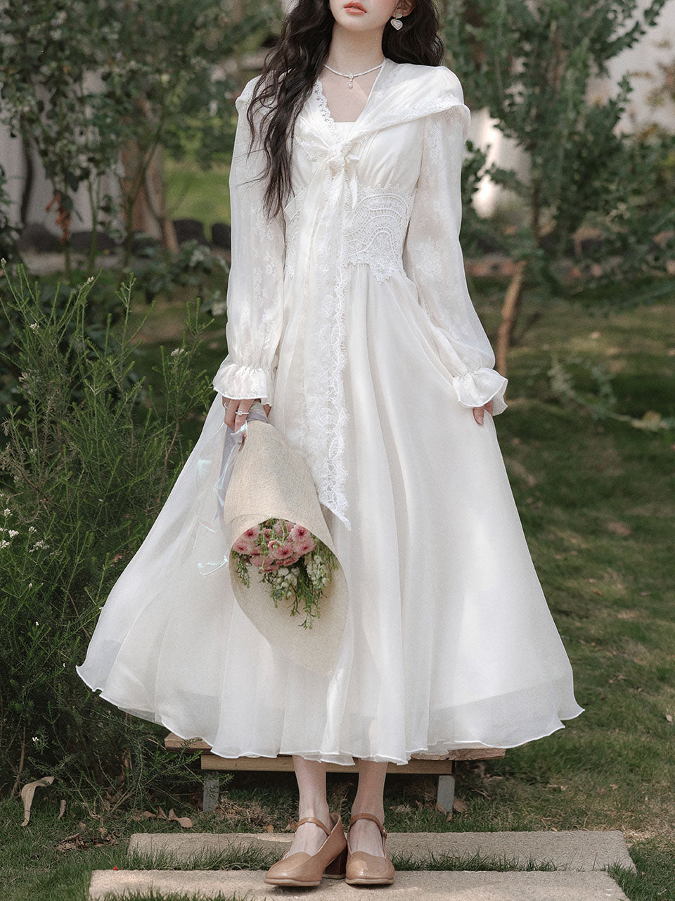 White Lace V-Neck Hooded Boho Bridal Gown Wedding Vintage Dress