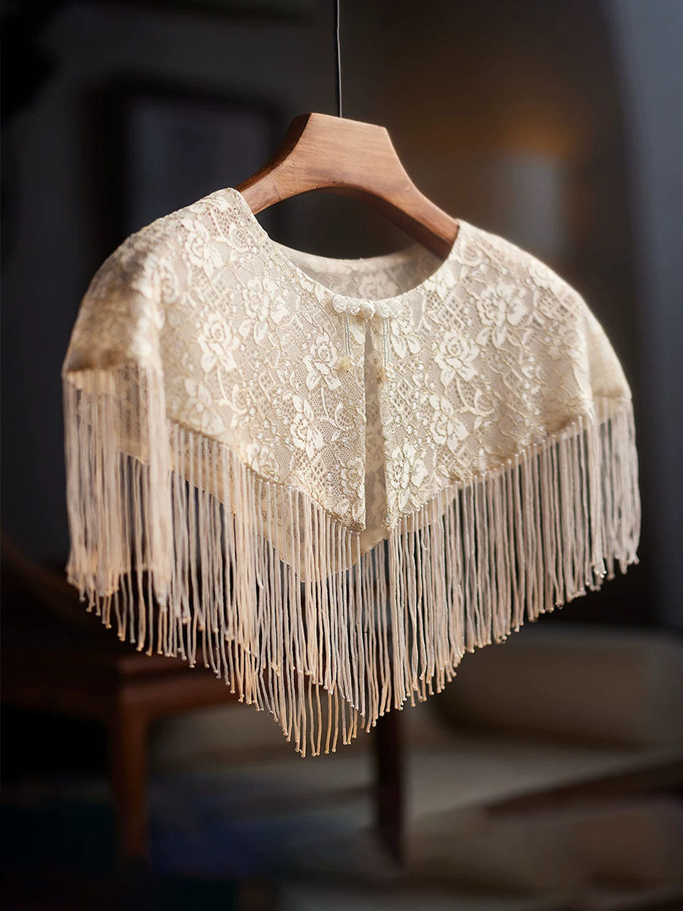 1920s Flapper Cape Great Gatsby Costume Lace Shawl Fringe Tassel