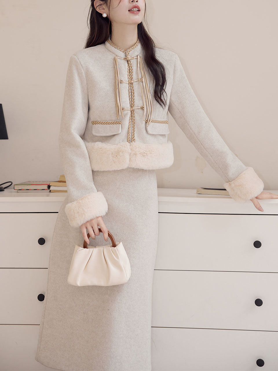 2PS Apricot Warm Thickened Top and Skirt Suit