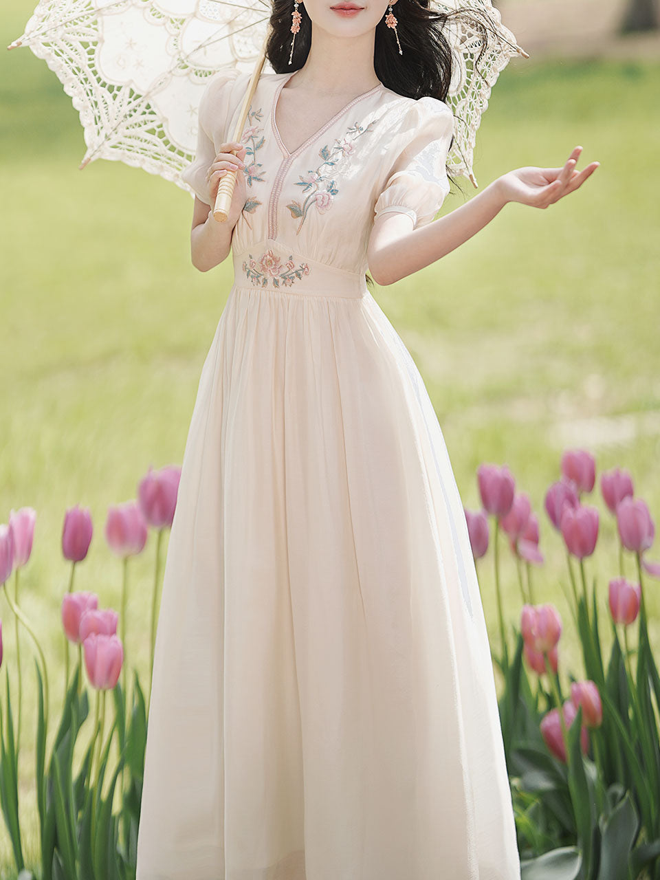 White V Neck Short Embroidered Puff Sleeve 1950S Vintage Dress