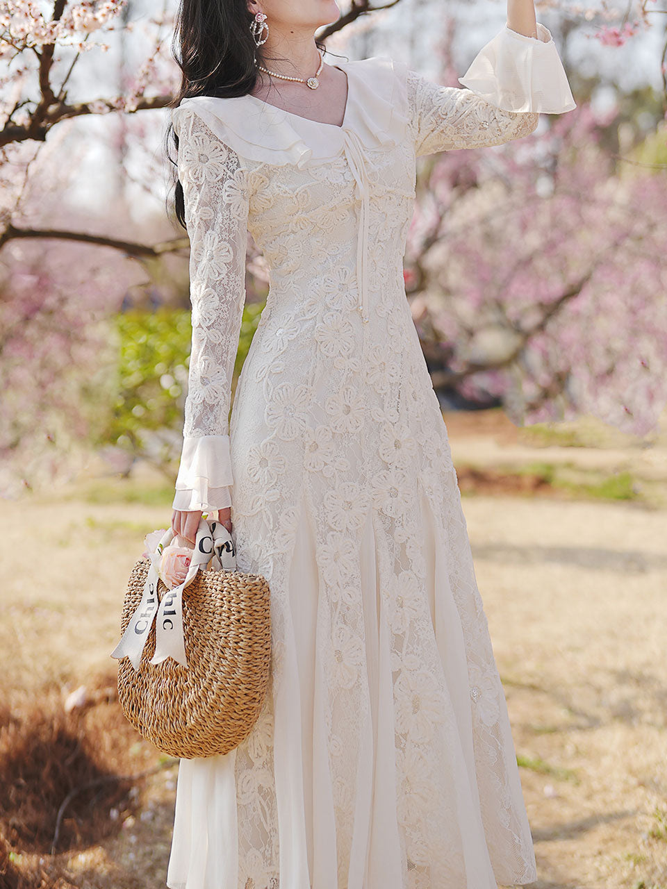 White V Neck Lace Flowers Long Sleeve Fishtail Wedding Vintage Dress