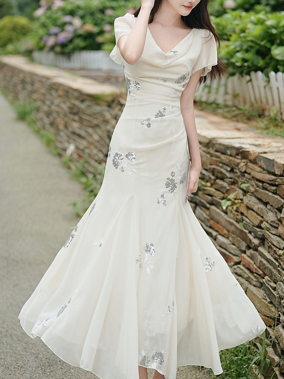 Elegant Ivory Sequin Floral Mermaid Dress French Style V Neck Maxi Evening Gown
