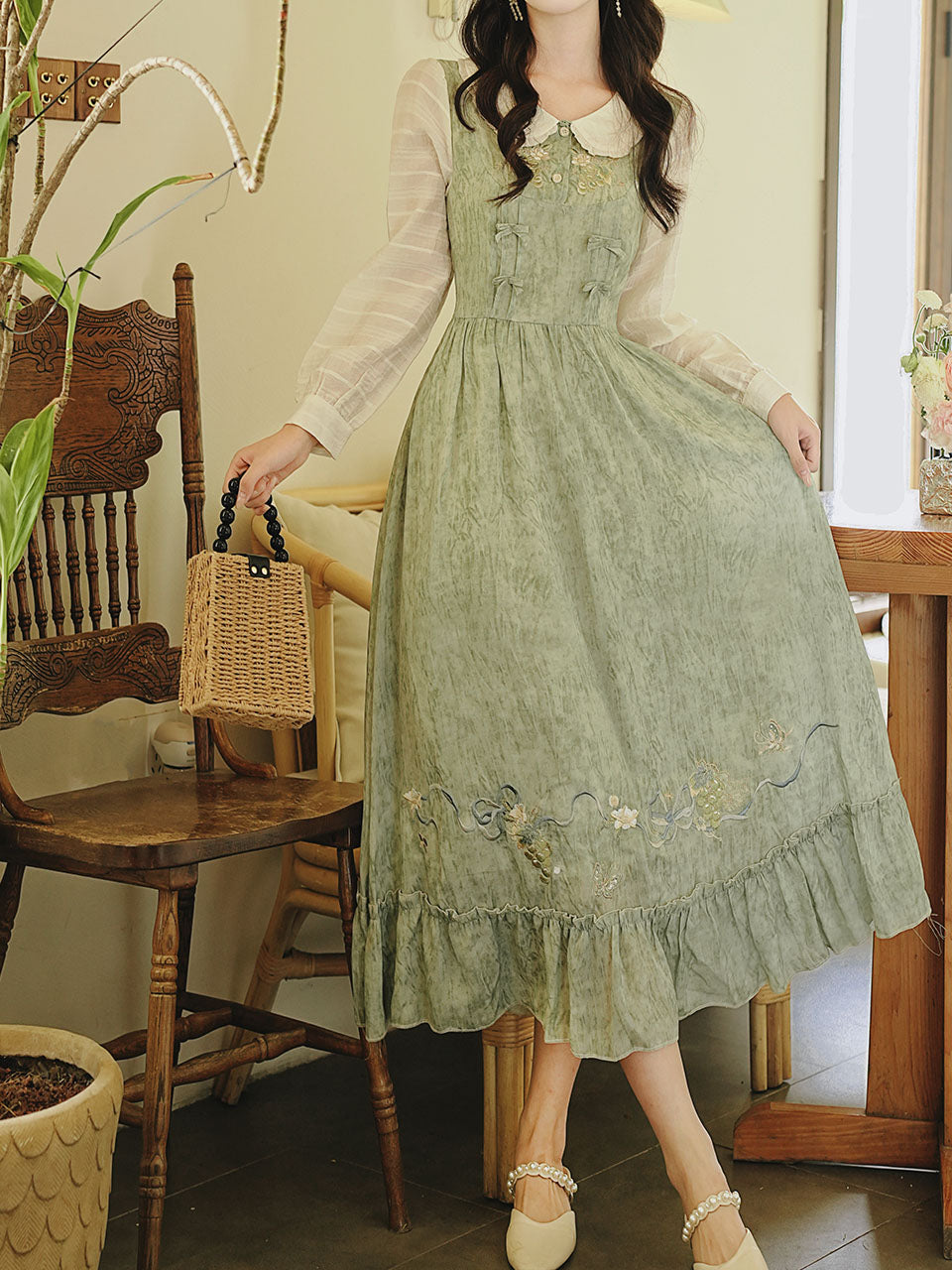 Green Peter Pan Collar  Luxurious Embroidered Long Sleeve Vintage Dress