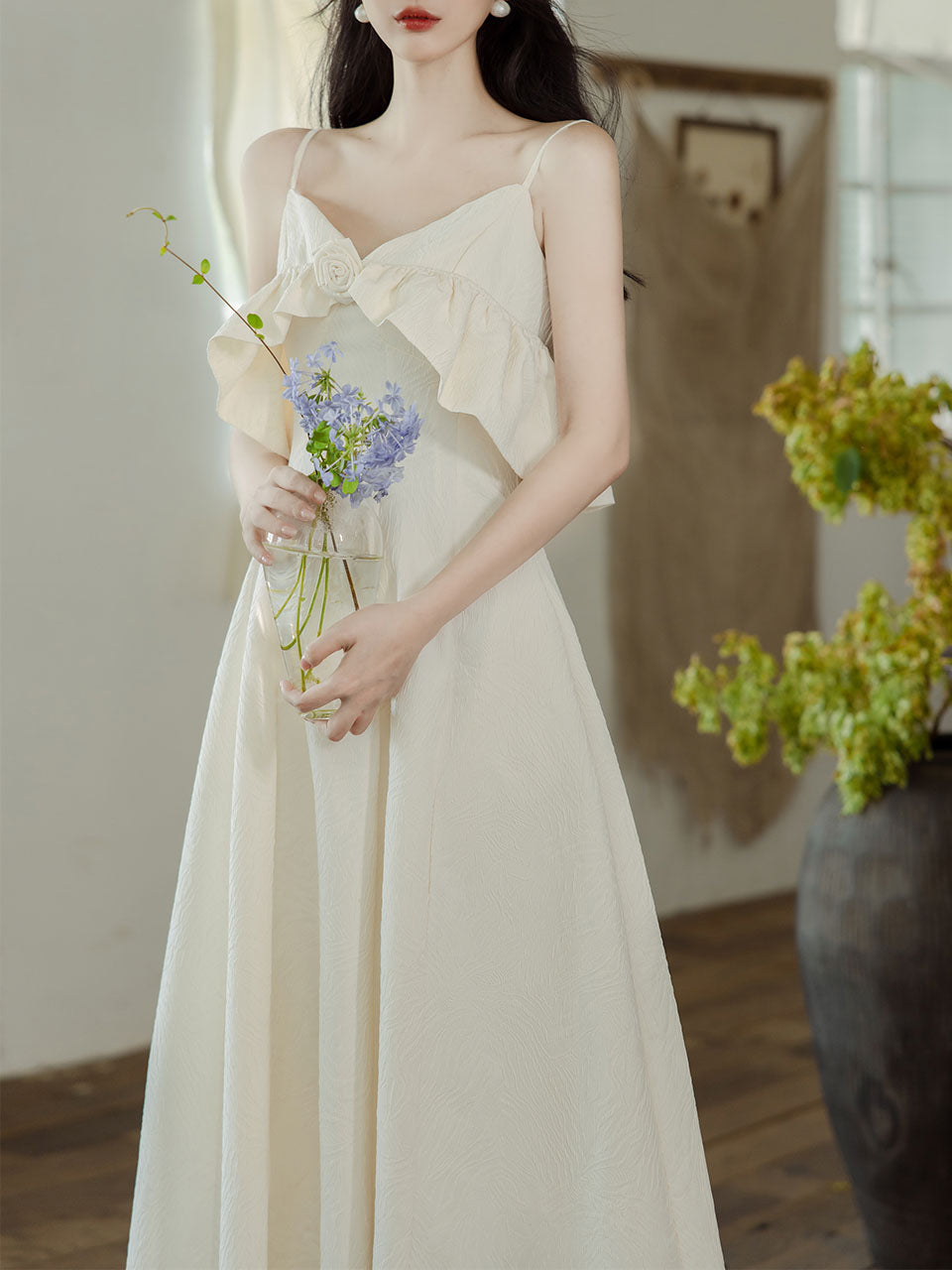 1950S Hepburn Style White Ruffles Shoulder Vintage Wedding Dress For Women