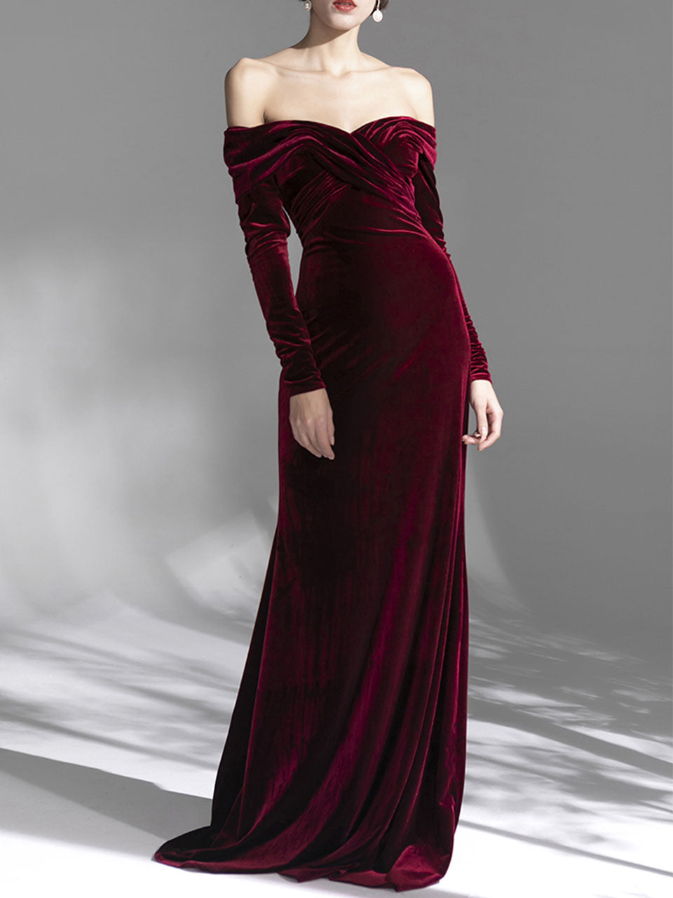 Burgundy Pleated Velvet One-shoulder Retro Fishtail Dress
