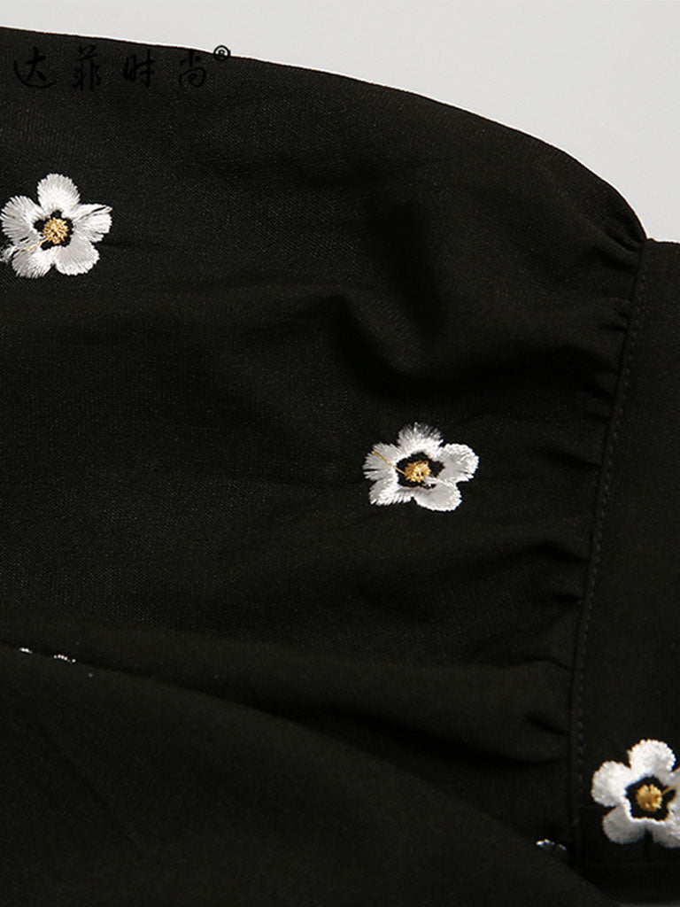 Black Embroidered Flowers Puff Sleeve 1940S Split Vintage Dress
