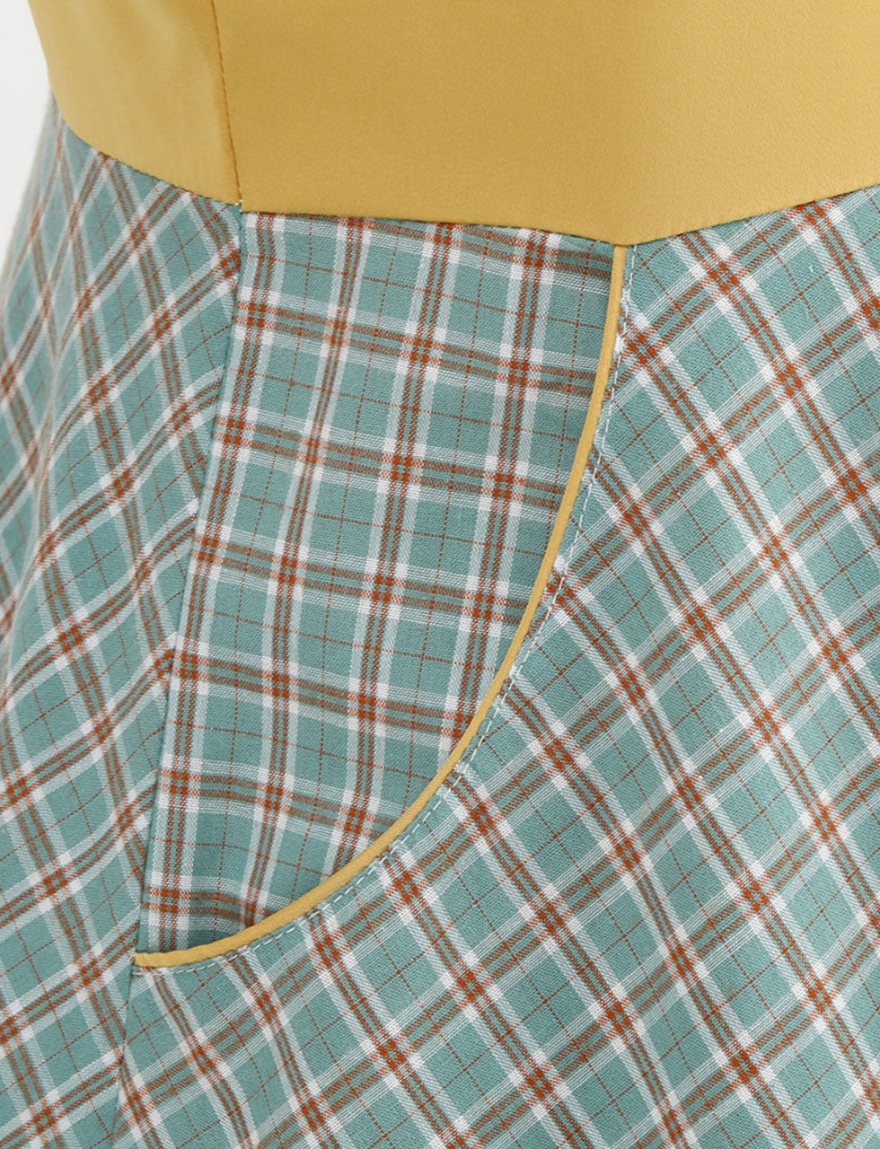1950s Bow Collar Plaid Vintage Swing Dress