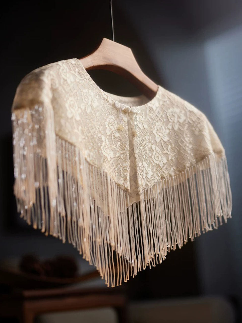 1920s Flapper Cape Great Gatsby Costume Lace Shawl Fringe Tassel