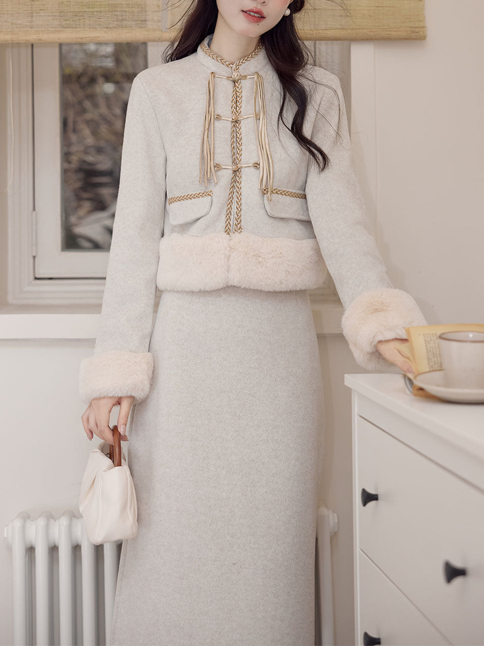 2PS Apricot Warm Thickened Top and Skirt Suit