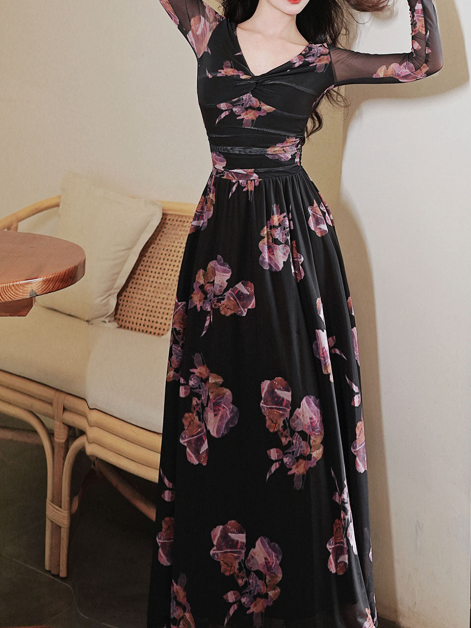Black V-neck Floral Print Long Sleeve Maxi Dress