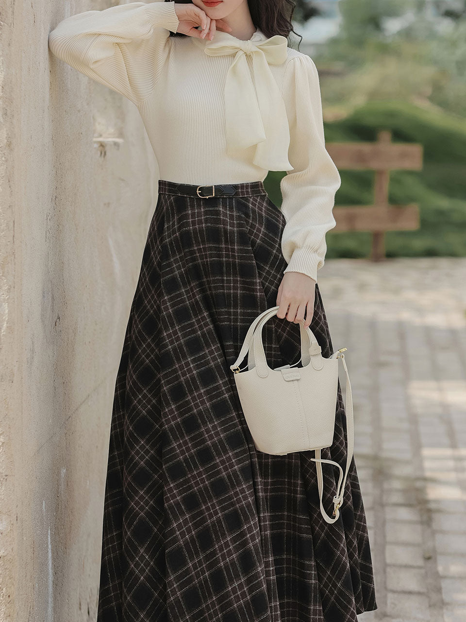 2PS White Bow Knitted Sweater Top