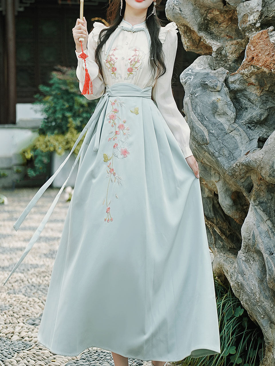 2PS Blue Stand Collar Embroidered Top and White Horse-face Skirt Vintage Suits