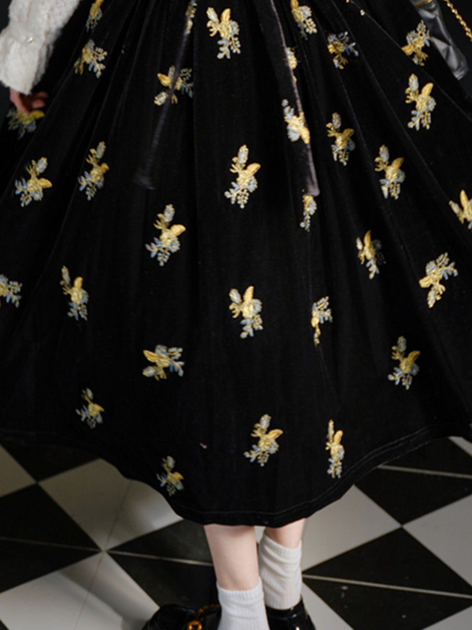 Two-Piece Set White Brushed-Lace Sweater and Black Floral Embroidered Velvet Dress