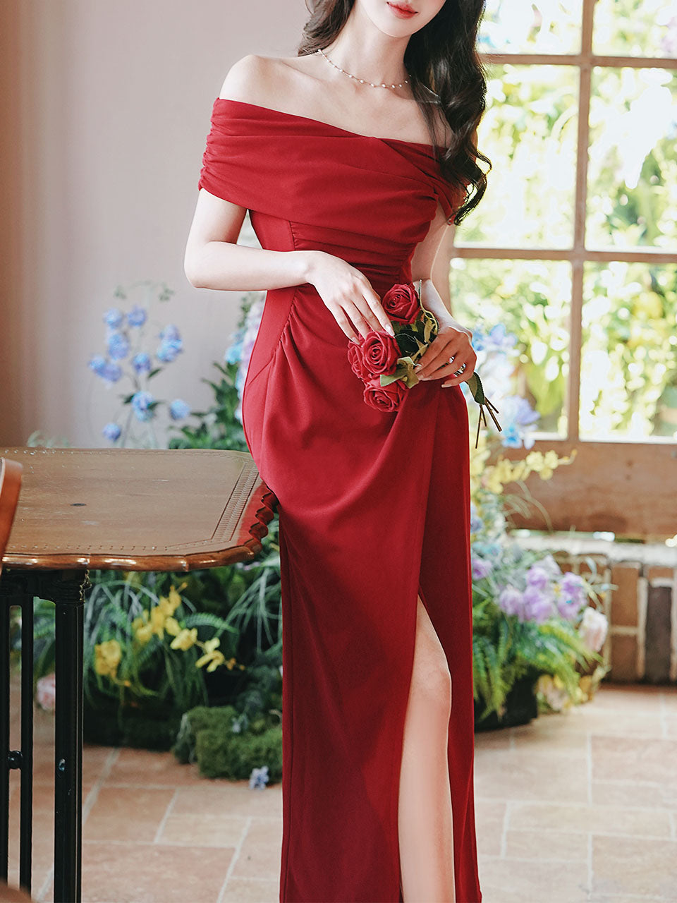 Red Off Shoulder Side Split Bodycon Dress