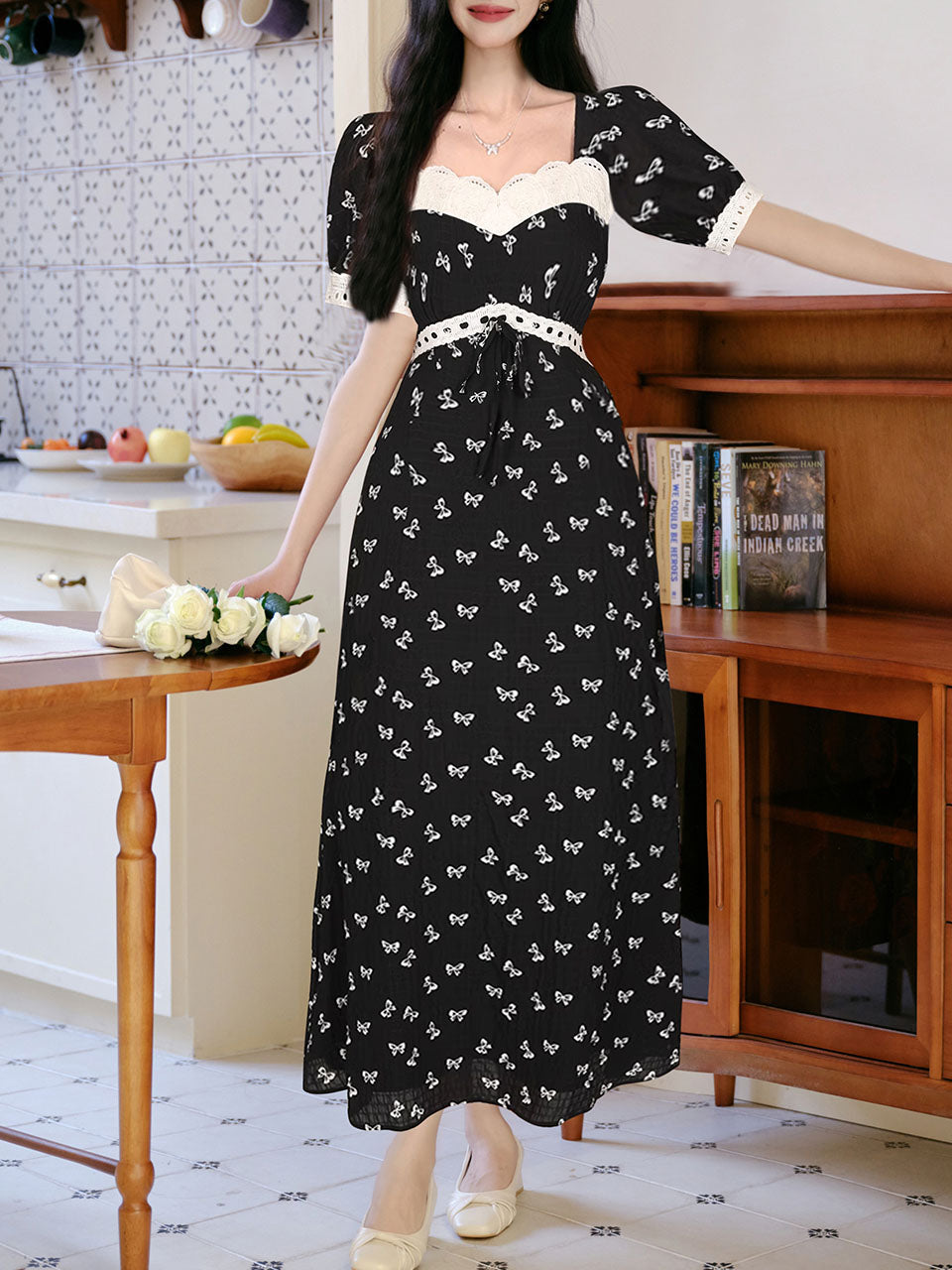 Black Bow Lace Square Neck Regency Dress