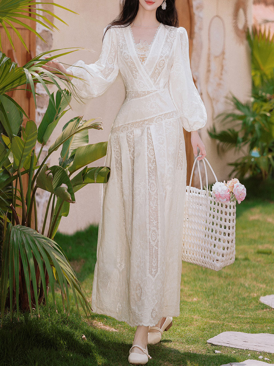 1950S White V Neck Lace Long Sleeve Swing Dress