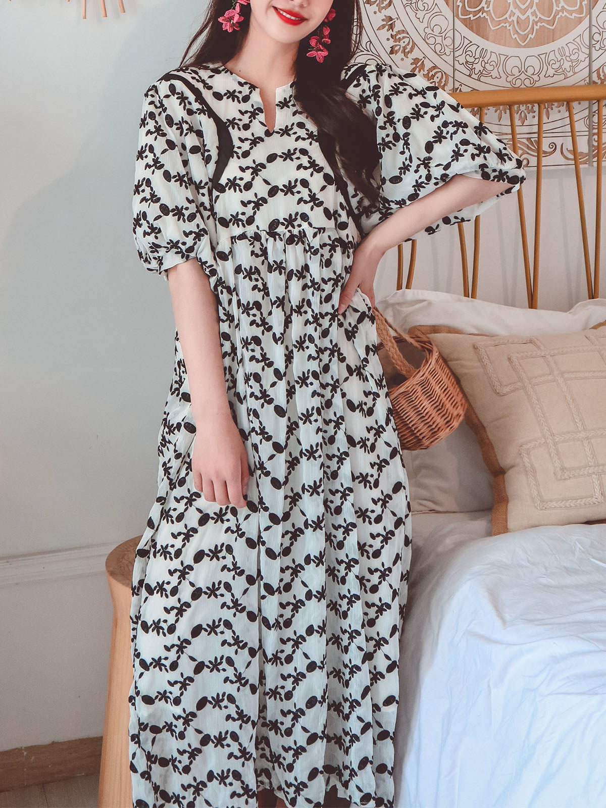 Jolly Vintage Lace Embroidered Black Floral Half Sleeves Boho Maxi Dress
